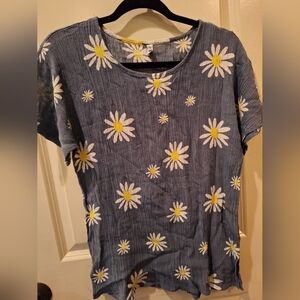 Daisy Crinkle Top